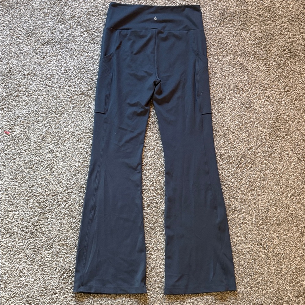 Lou & Grey Leggings - Picture 4 of 4